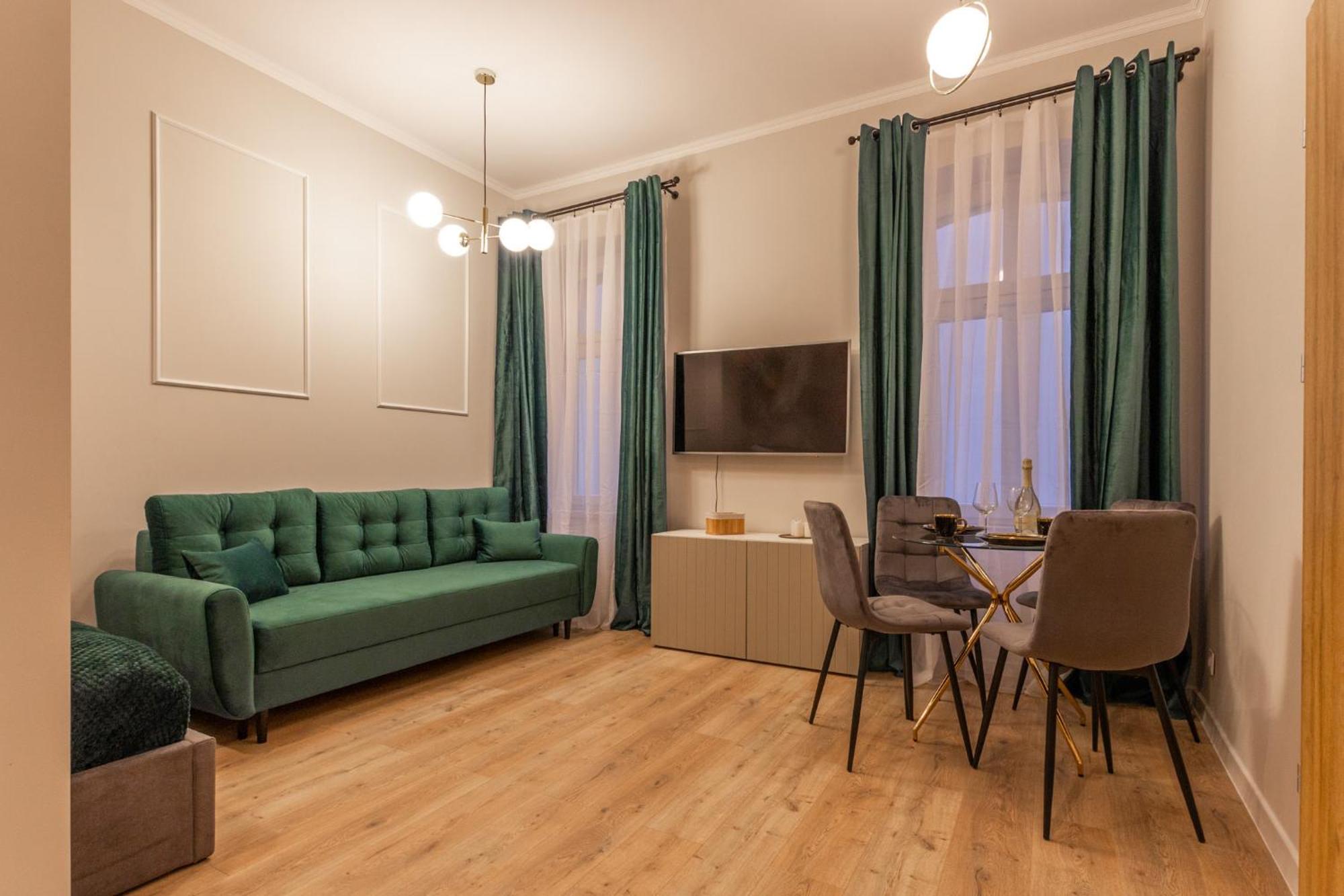 Chill Apartments Central Station Katoviçe Dış mekan fotoğraf