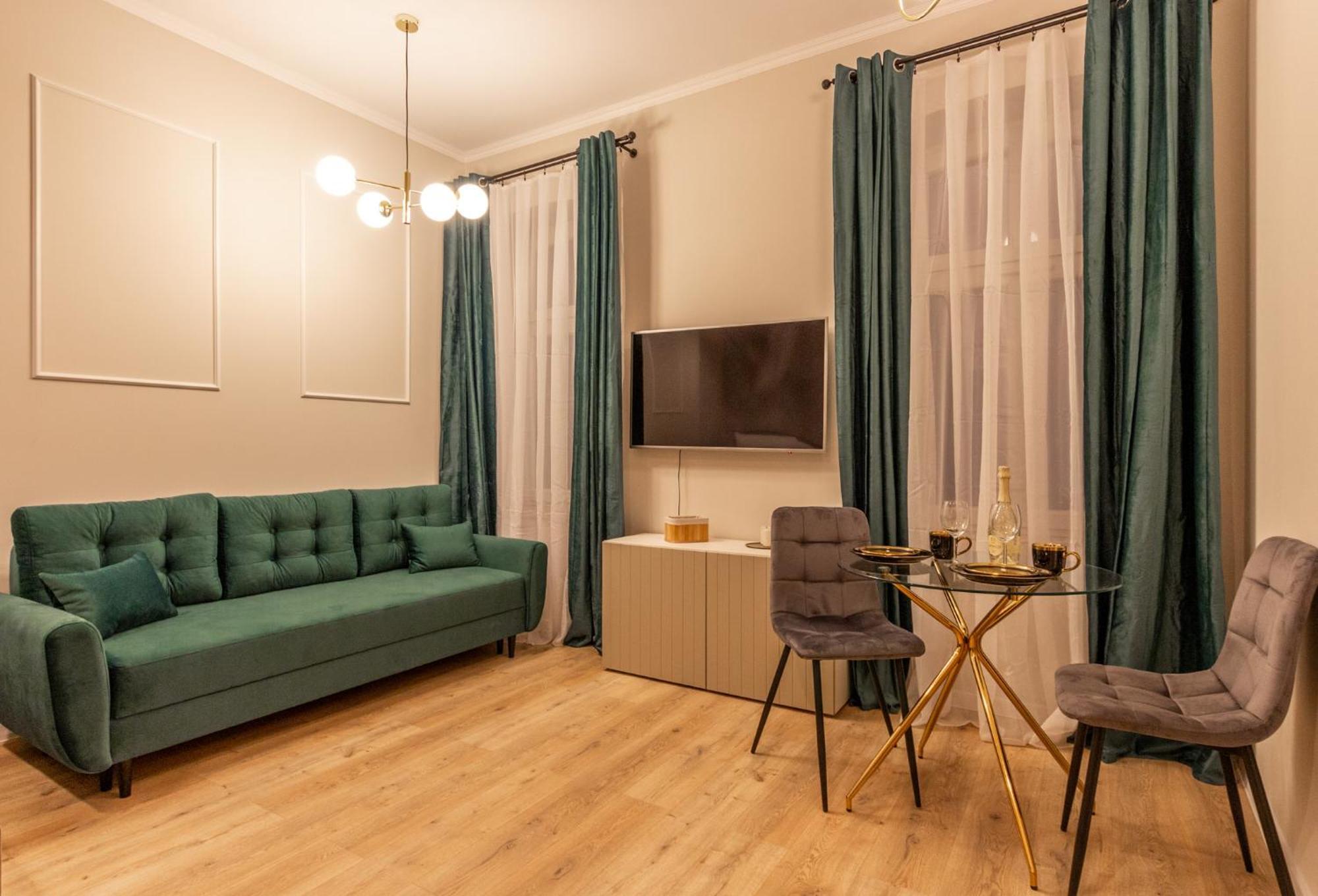 Chill Apartments Central Station Katoviçe Dış mekan fotoğraf